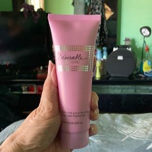 COPY - Desirable by Lise Watier Body Veil Lotion 100ml